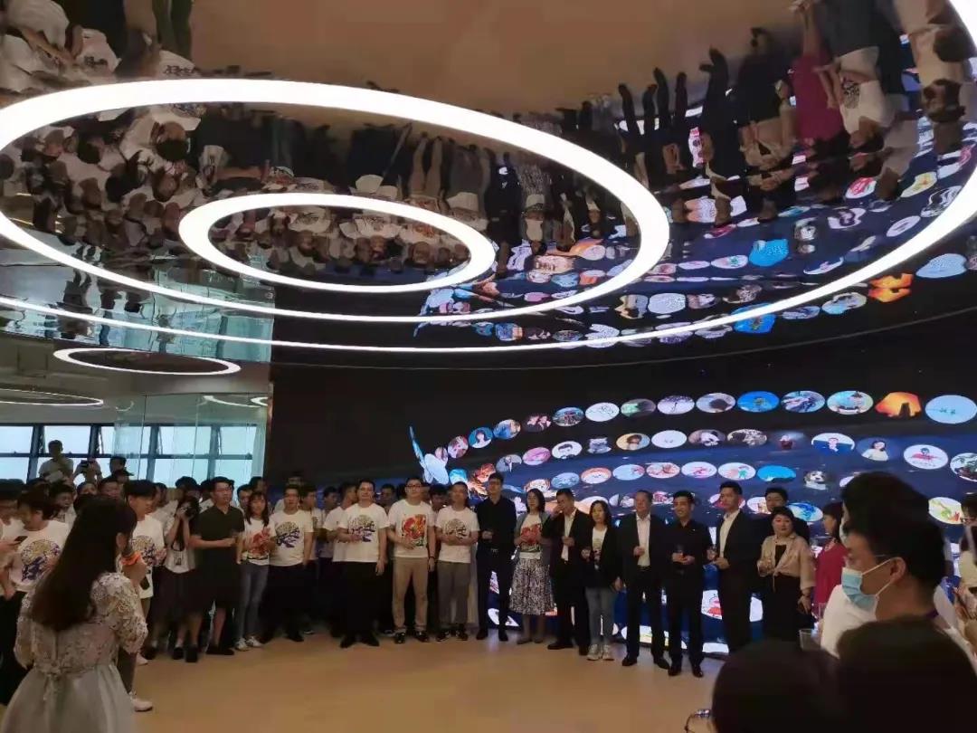 华世界|AC米兰显示强势打造数字化商业时代